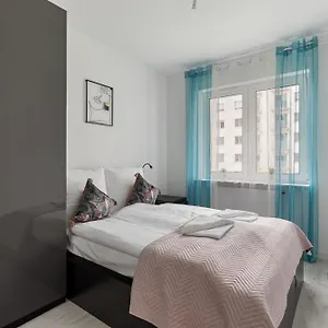  Apartament Very Berry - Katowicka 2c - Z Balkonem I Garazem- Self Check In 24h Polska